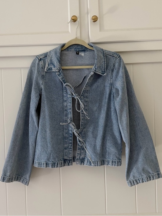 H&M Jackets & Blazers - Light Blue Tie-Front Denim Jacket - Women